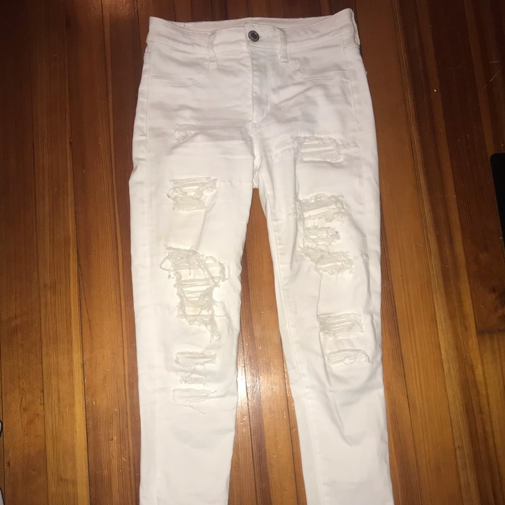 American Eagle high waisted white jeans
